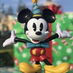 Brand New Disneyland Mickey's Birthday Sipper Cup